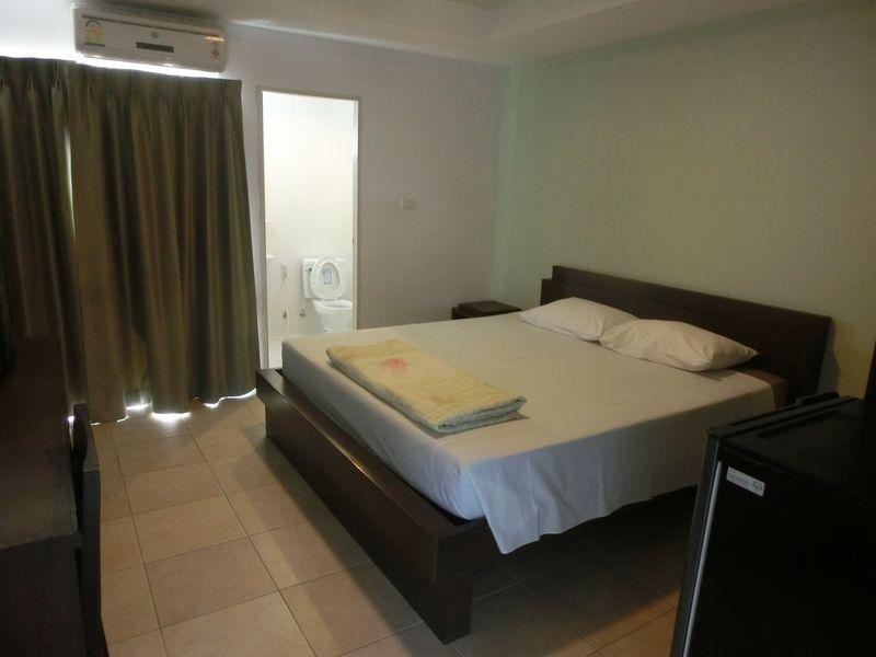 The Icon Apartment Hua Thanon  Bagian luar foto