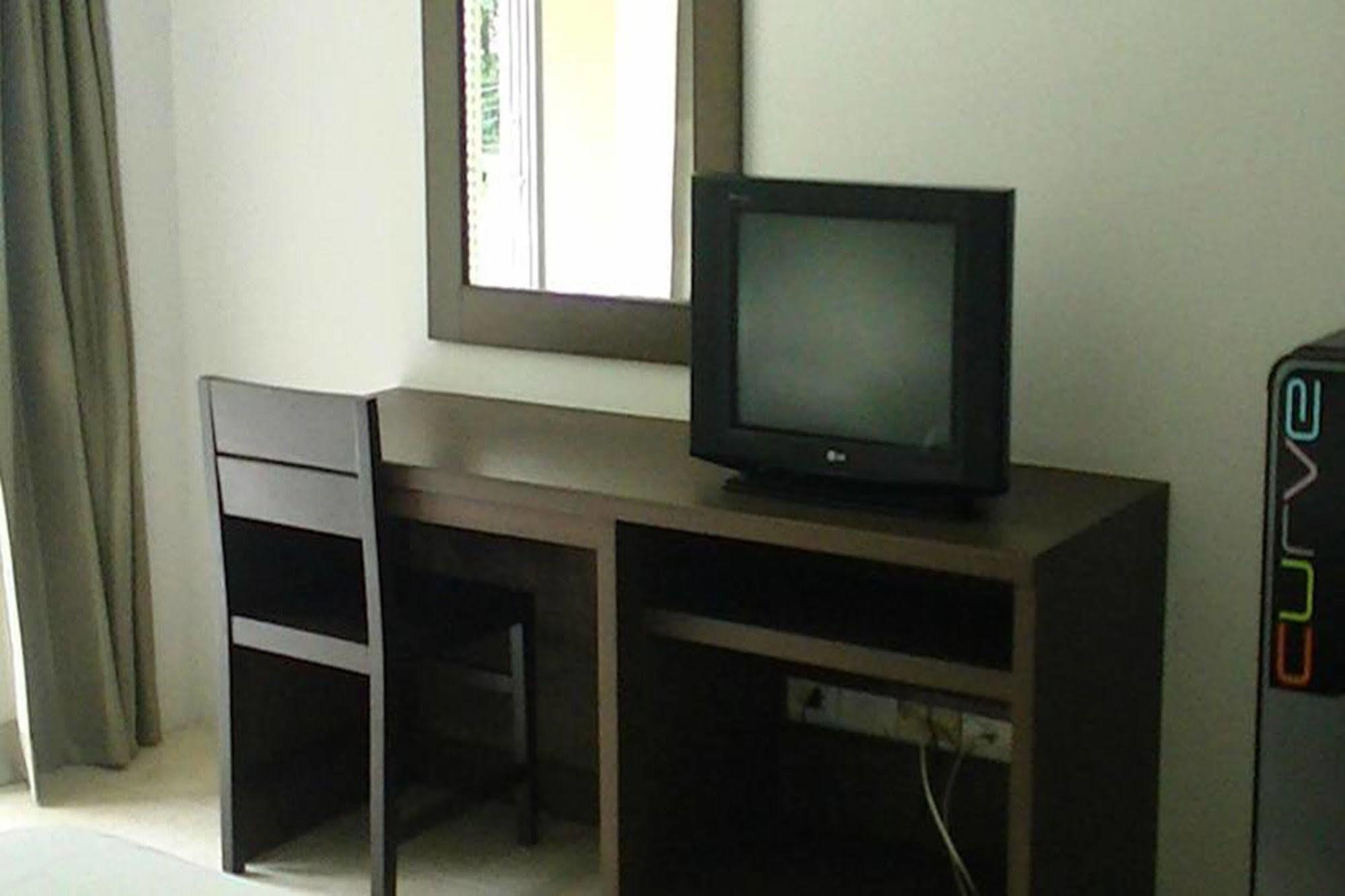 The Icon Apartment Hua Thanon  Bagian luar foto