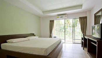 The Icon Apartment Hua Thanon  Bagian luar foto